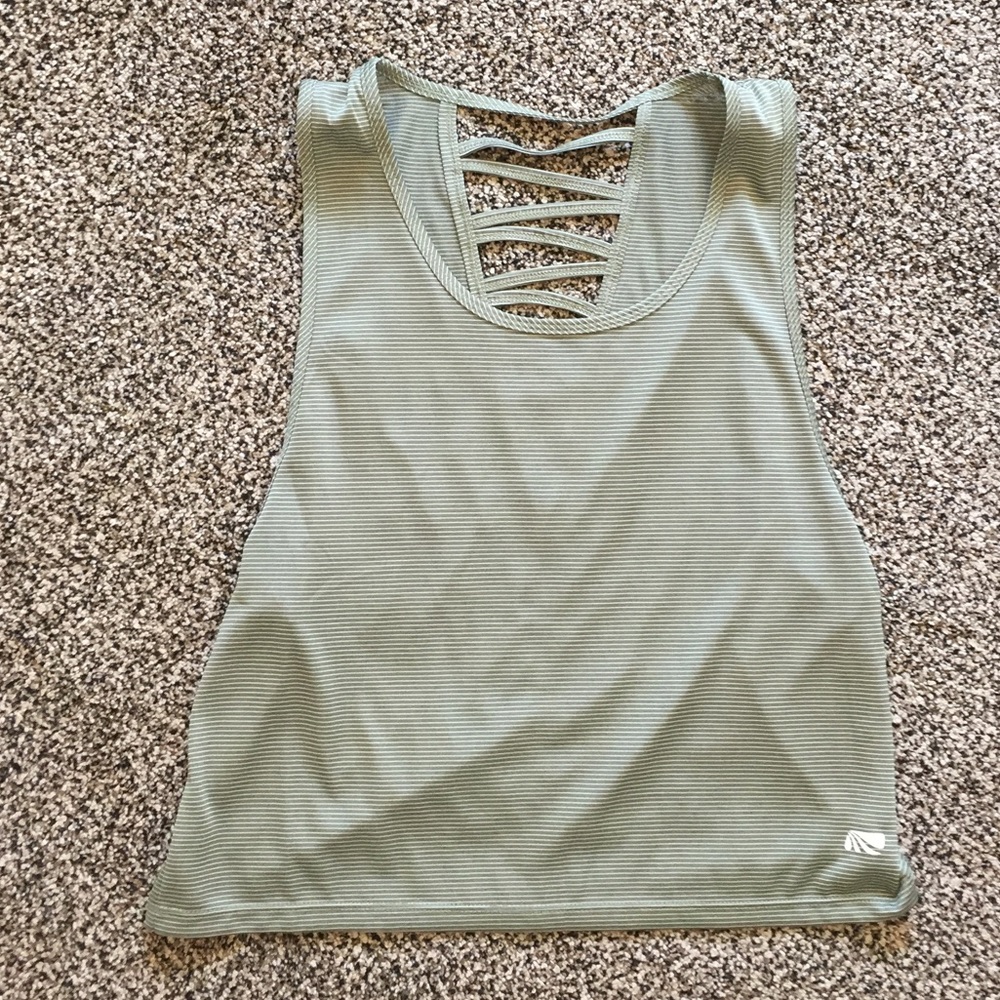 loose muscle tee cut workout tank